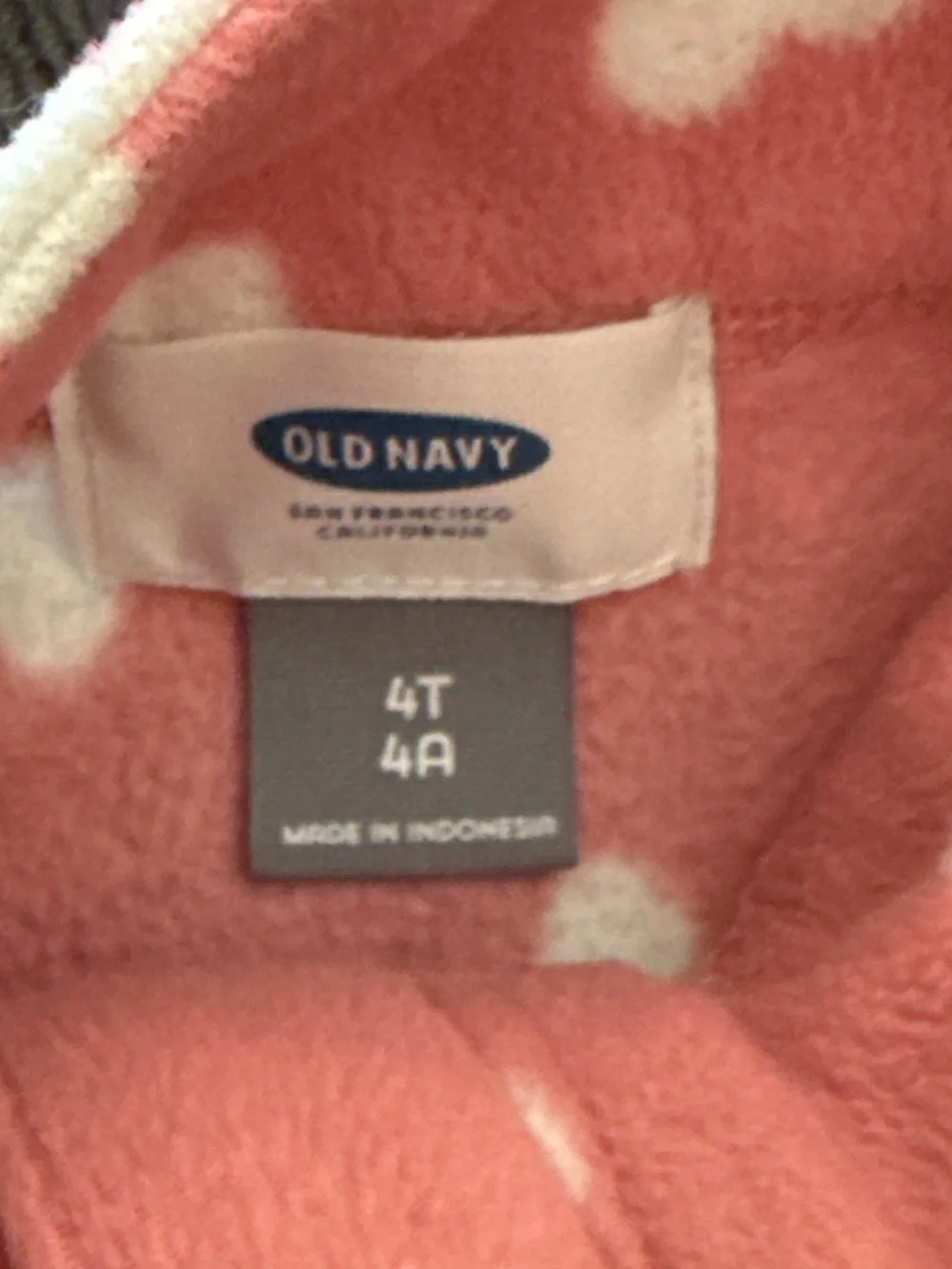 Old Navy Pink Fleece Pullover with White Heart Print